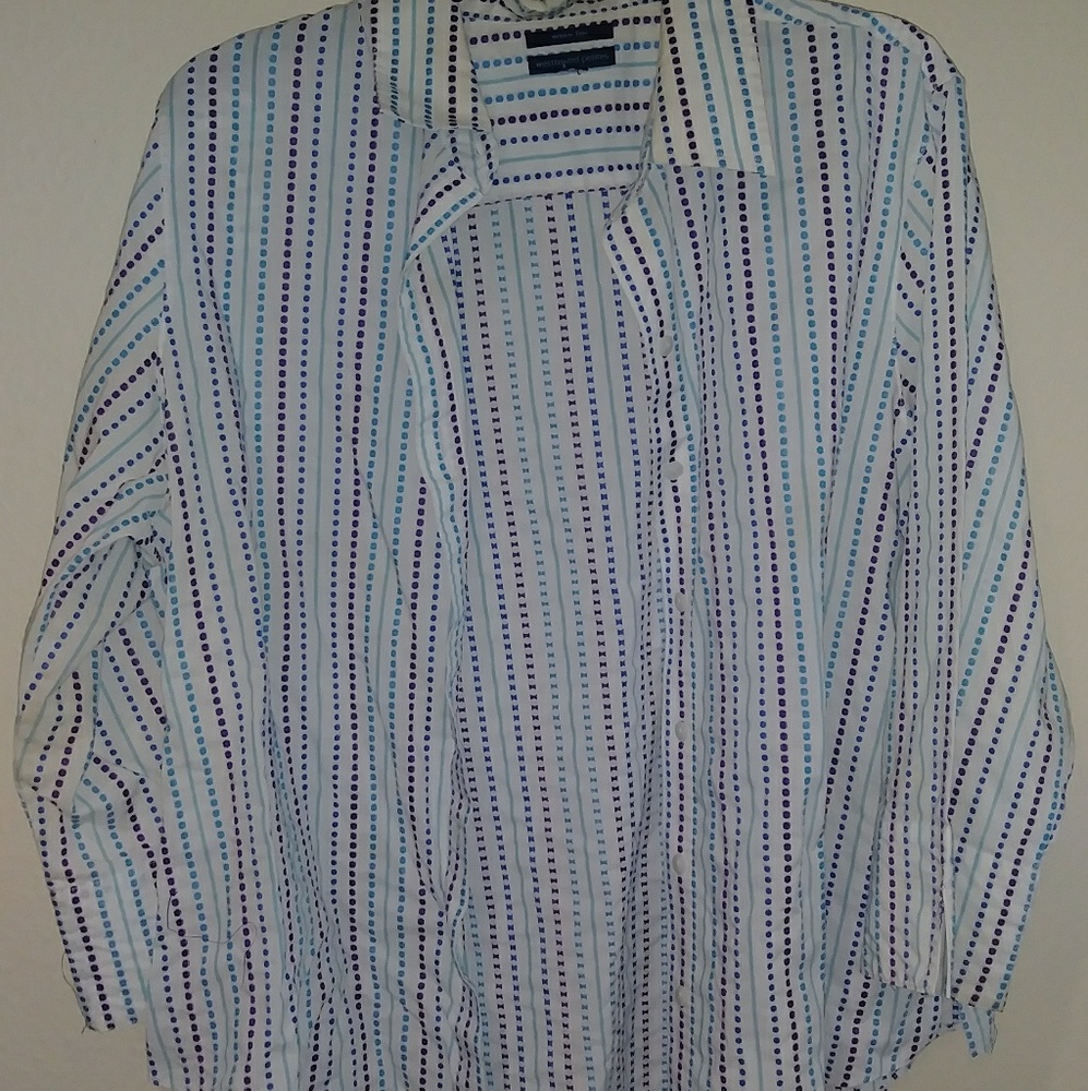 Women's button up shirt